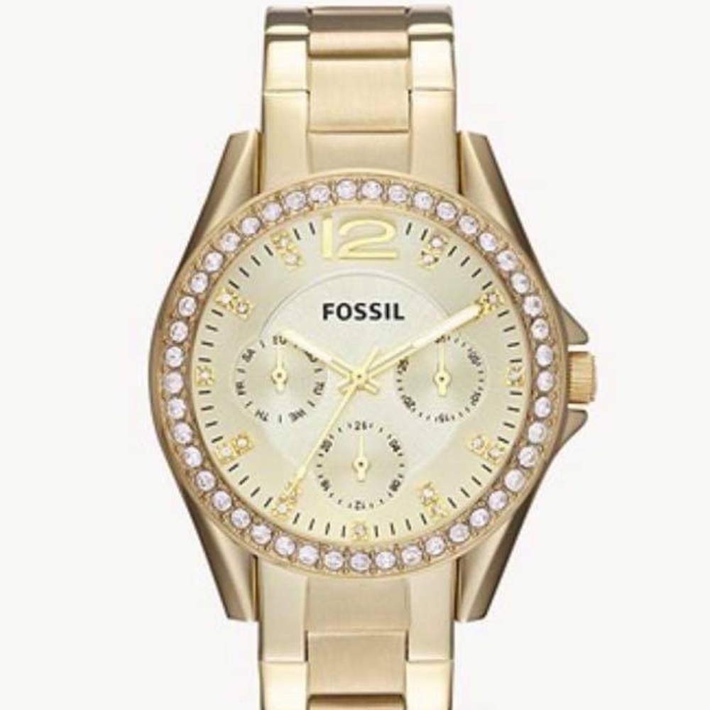GOLD COLOURED STAINLESS STEELE WATCH